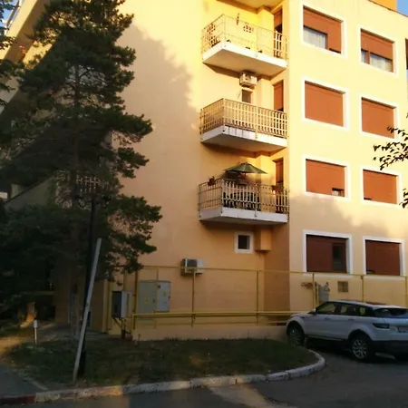 Apartamento Apartament 27 *